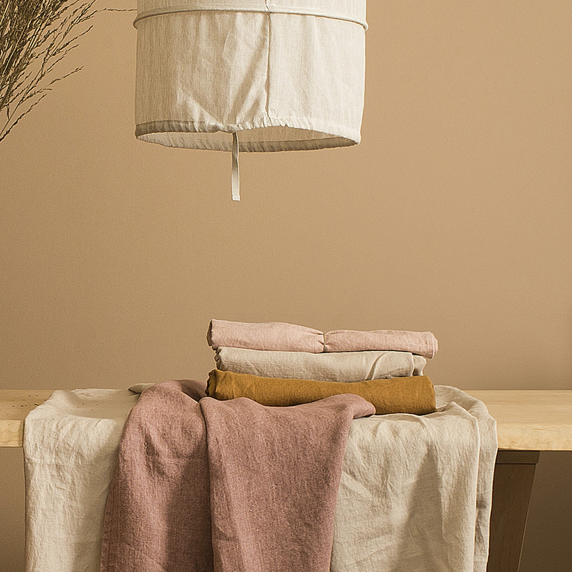 LINNEN SERVETTEN – LICHT ROZE-NUDE // HIMLA (SET VAN 4) LINNEN SERVETTEN – LICHT ROZE-NUDE // HIMLA (SET VAN 4)