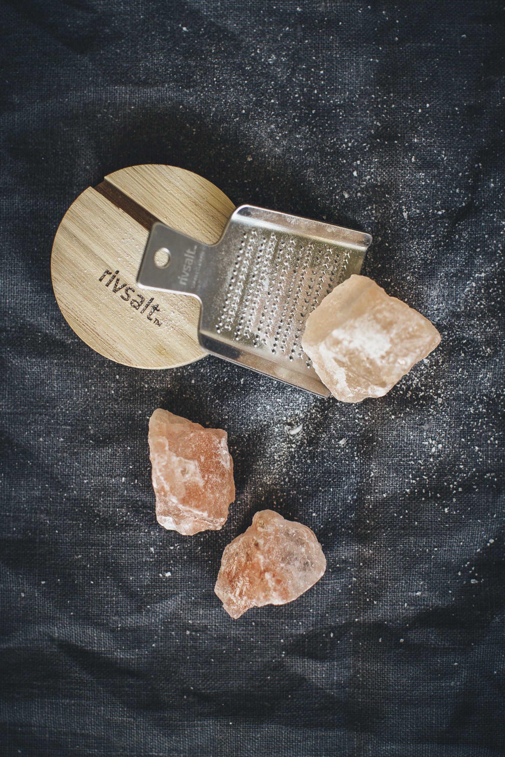 Himalaya Zout + rasp + houten blok - small the original  // Rivsalt te koop Himalaya Zout + rasp + houten blok - small the original // Rivsalt