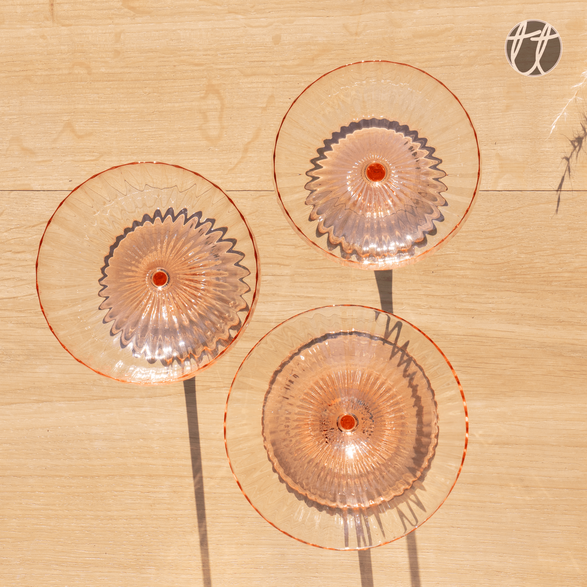 Lyon glas - Rosa // Anna von Lipa glazen lifestyle roze glaswerk kristal table things Lyon glas - Rosa // Anna von Lipa glazen lifestyle roze glaswerk kristal table things