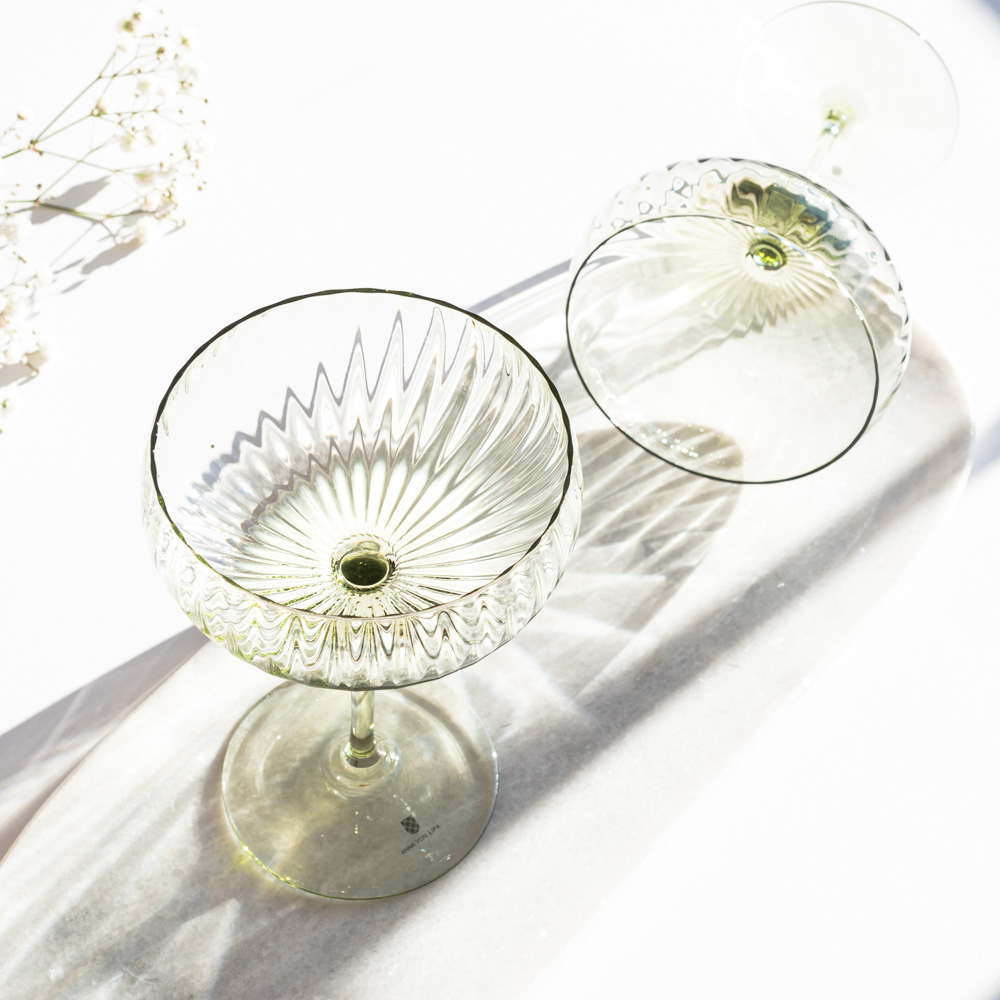 Anna von Lipa Lyon champagne coupe olive green3