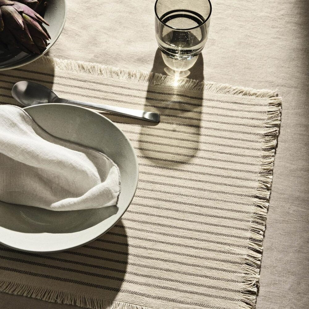 broste-copenhagen-elouise-placemats-naturel bruin table things