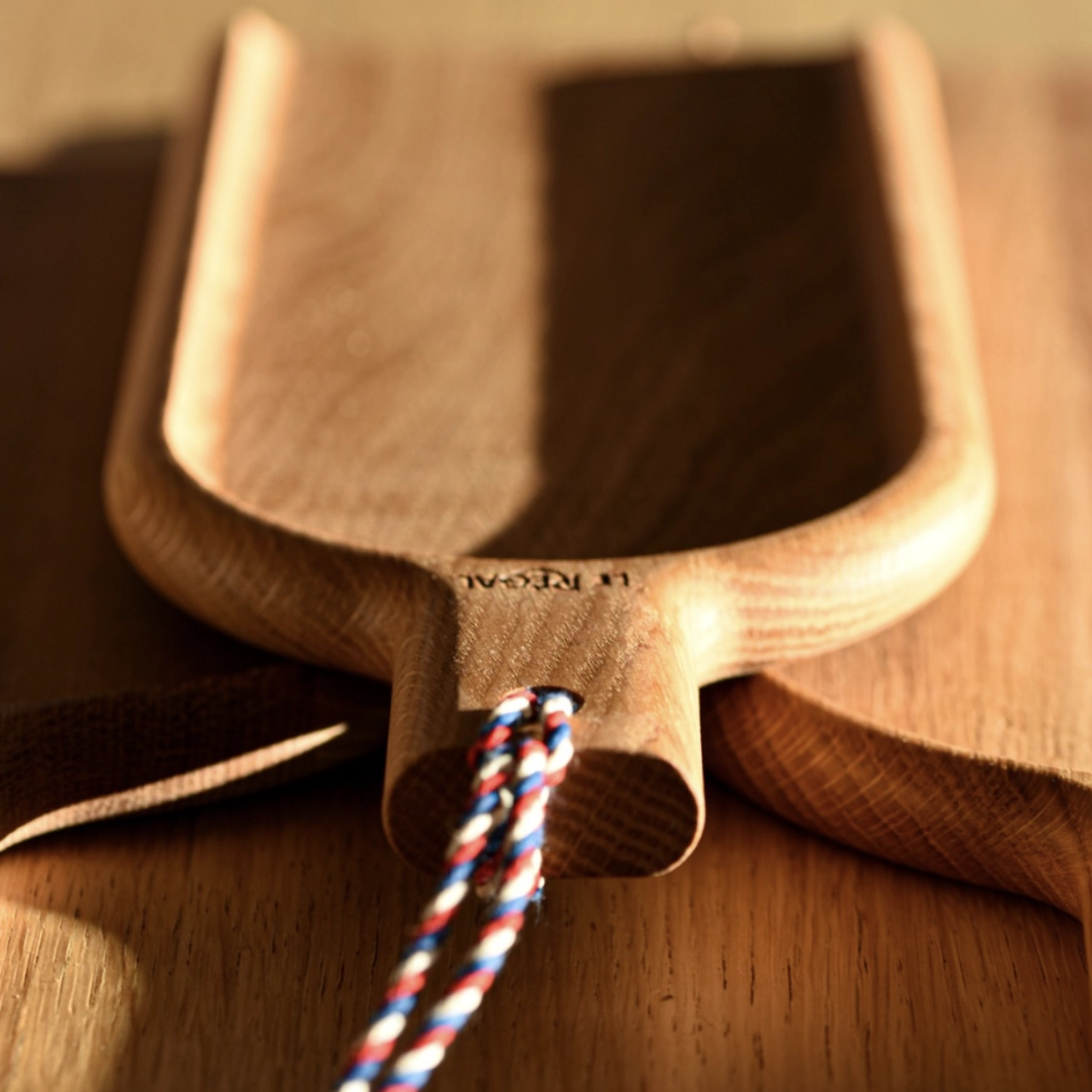 le régal midi detail handle